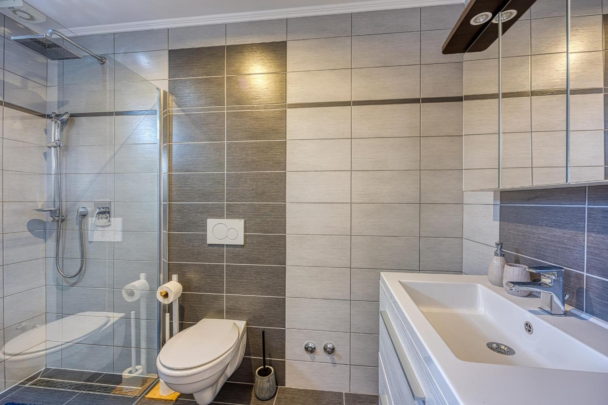 רוביני Apartments Suki מראה חיצוני תמונה