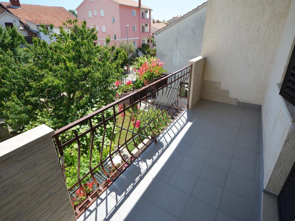 רוביני Apartments Suki מראה חיצוני תמונה